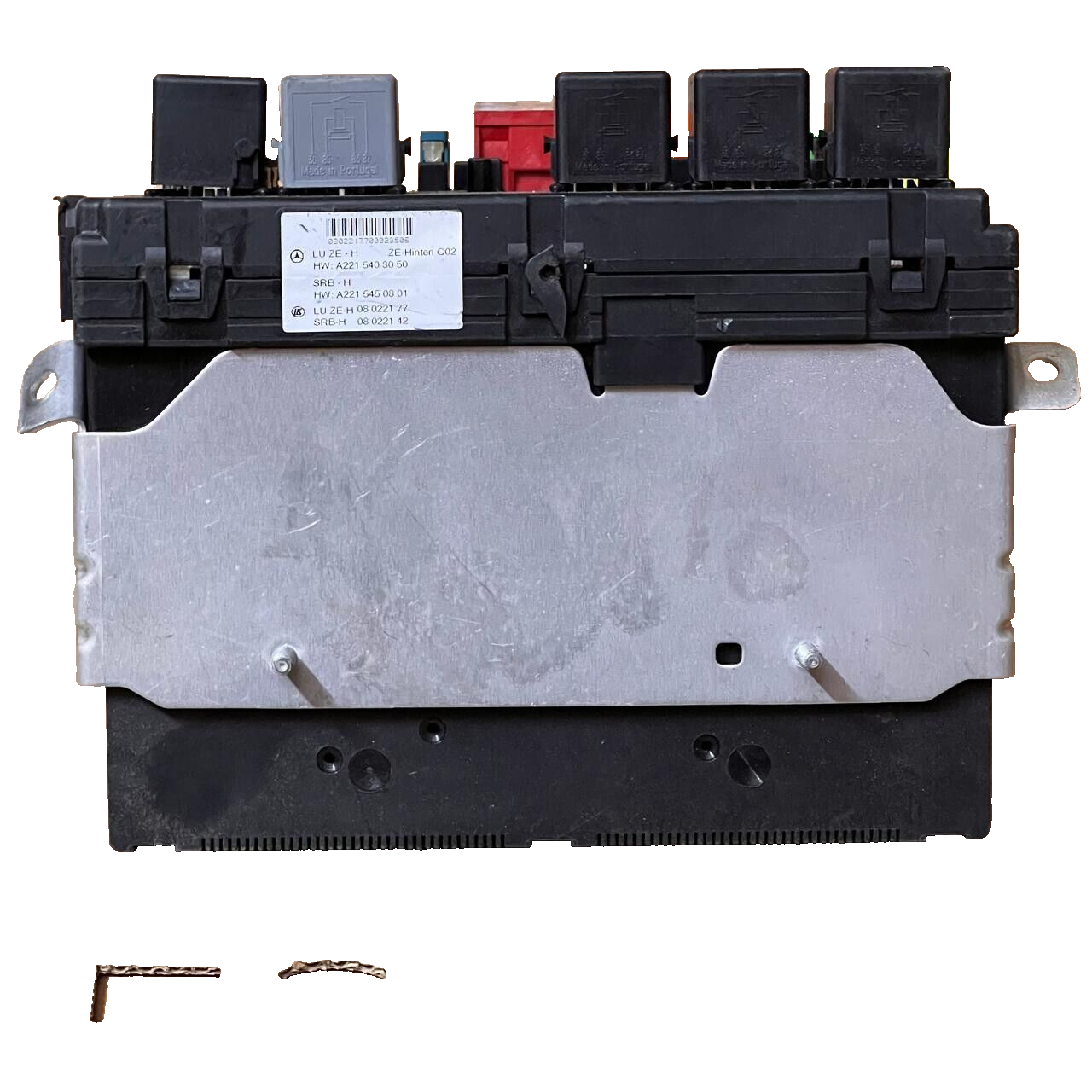 07-13 Mercedes W221 S550 CL550 Rear Trunk Fuse Box Relay A2215403050 / A2215450801, automanspareparts