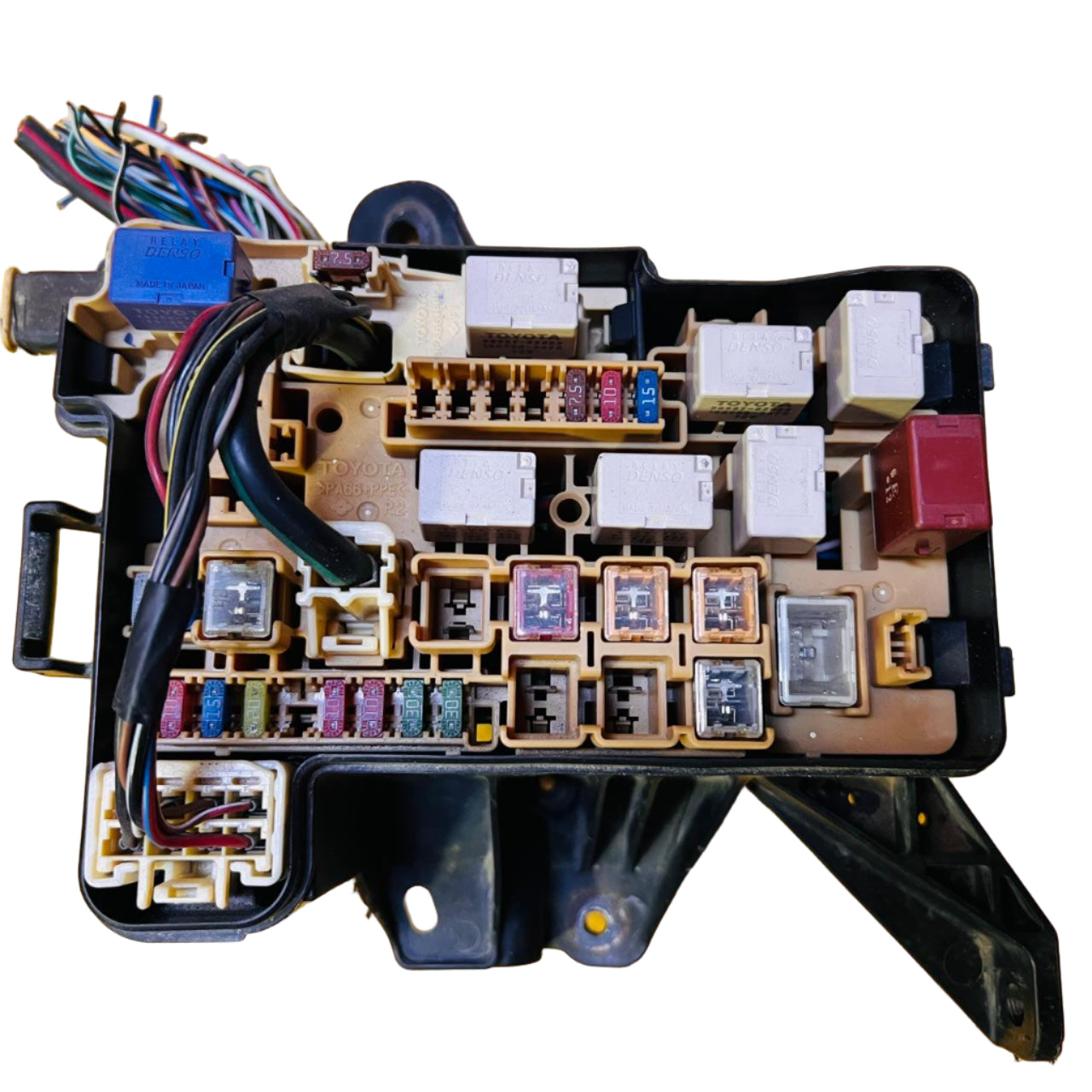 82662-44210 / 82662-44211 / 82663-68010 / 82741-63010 / 8266244210 / 8266244211 / 8266368010 / 8274163010 / PA66+PPE Toyota Isis ZNM10 1ZZ-FE Under hood Fuse Box OEM, automan spare parts