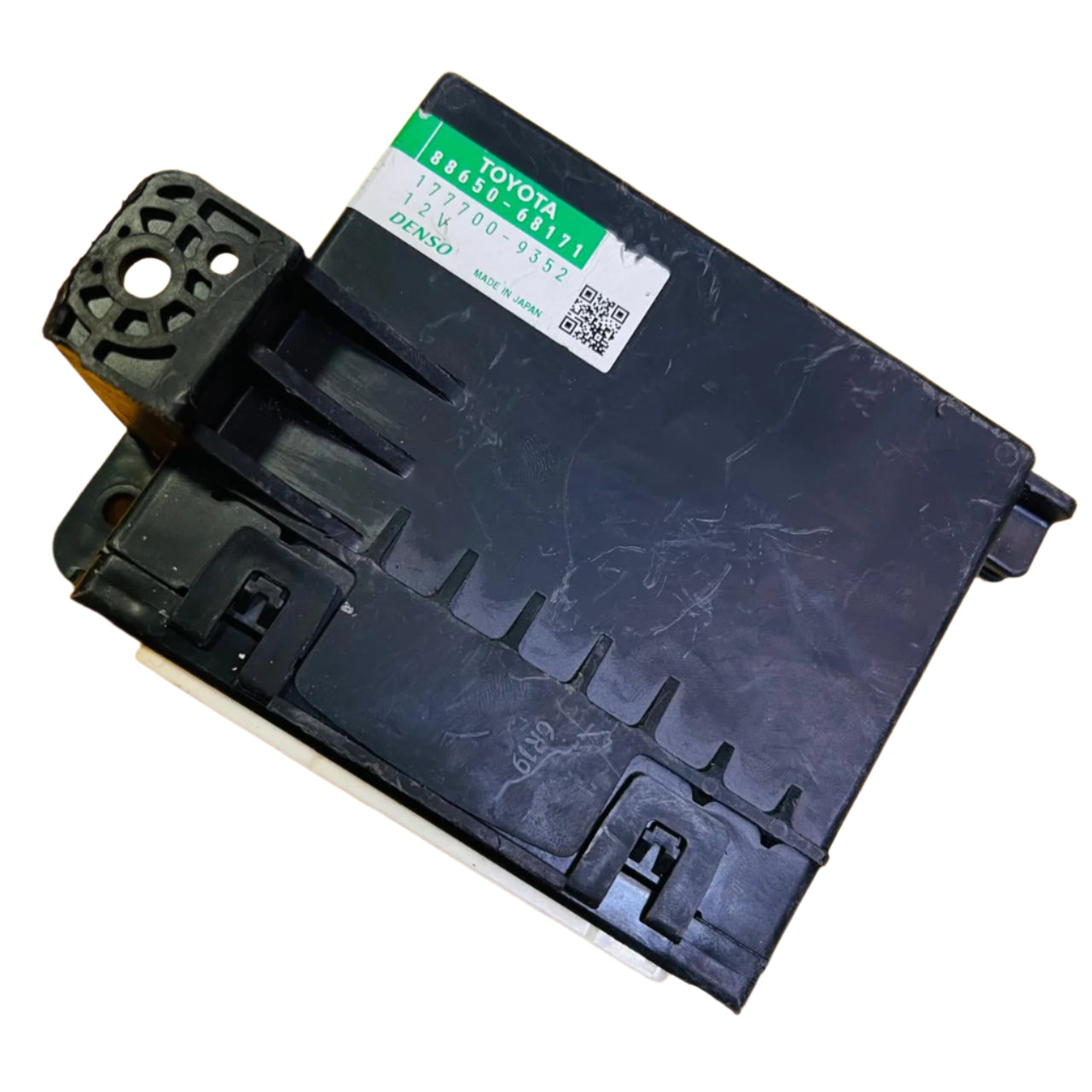 88650-68171, 177700-9352, 8865068171, 1777009352 Toyota Wish Amplifier Assy Heater Climate Control Module OEM, automanspareparts