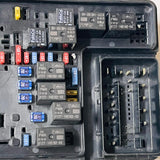 Ford EDGE Fuse box F2GT14A067AE G2811 04290146