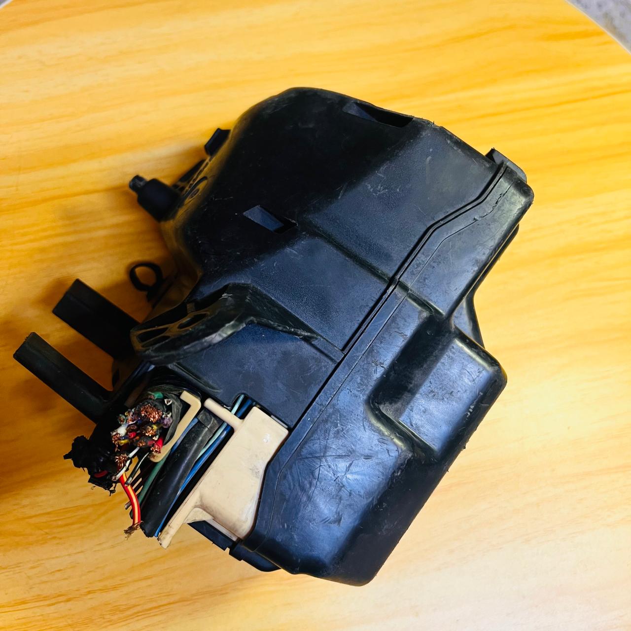 Toyota Isis 2005 Fuse Relay Box 82662-44210, 82662-44211, 82663-68010, 82741-63010, 8266244210, 8266244211, 8266368010, 8274163010 ,ZNM10G, 1ZZ-FE, PP-T20+GF10, PA66-PPE , automan spare parts