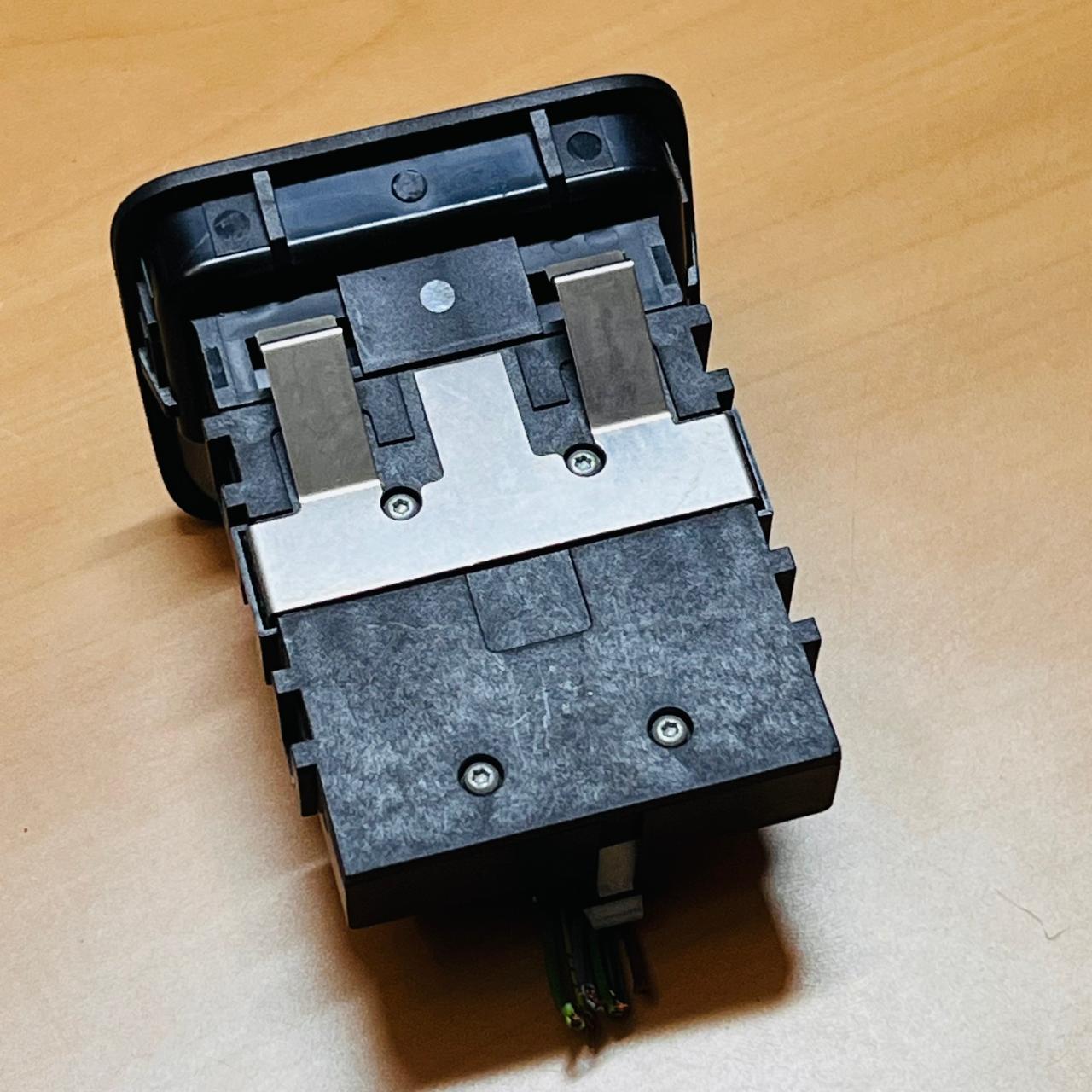 A2469050451 Mercedes CLA W117 Handbrake Switch 9107
