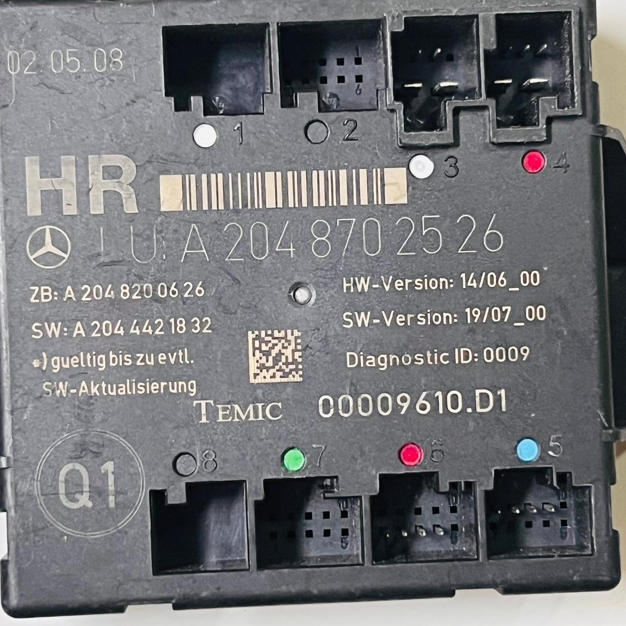 Mercedes-Benz W204 Rear Right  Door Control Module A2048702526