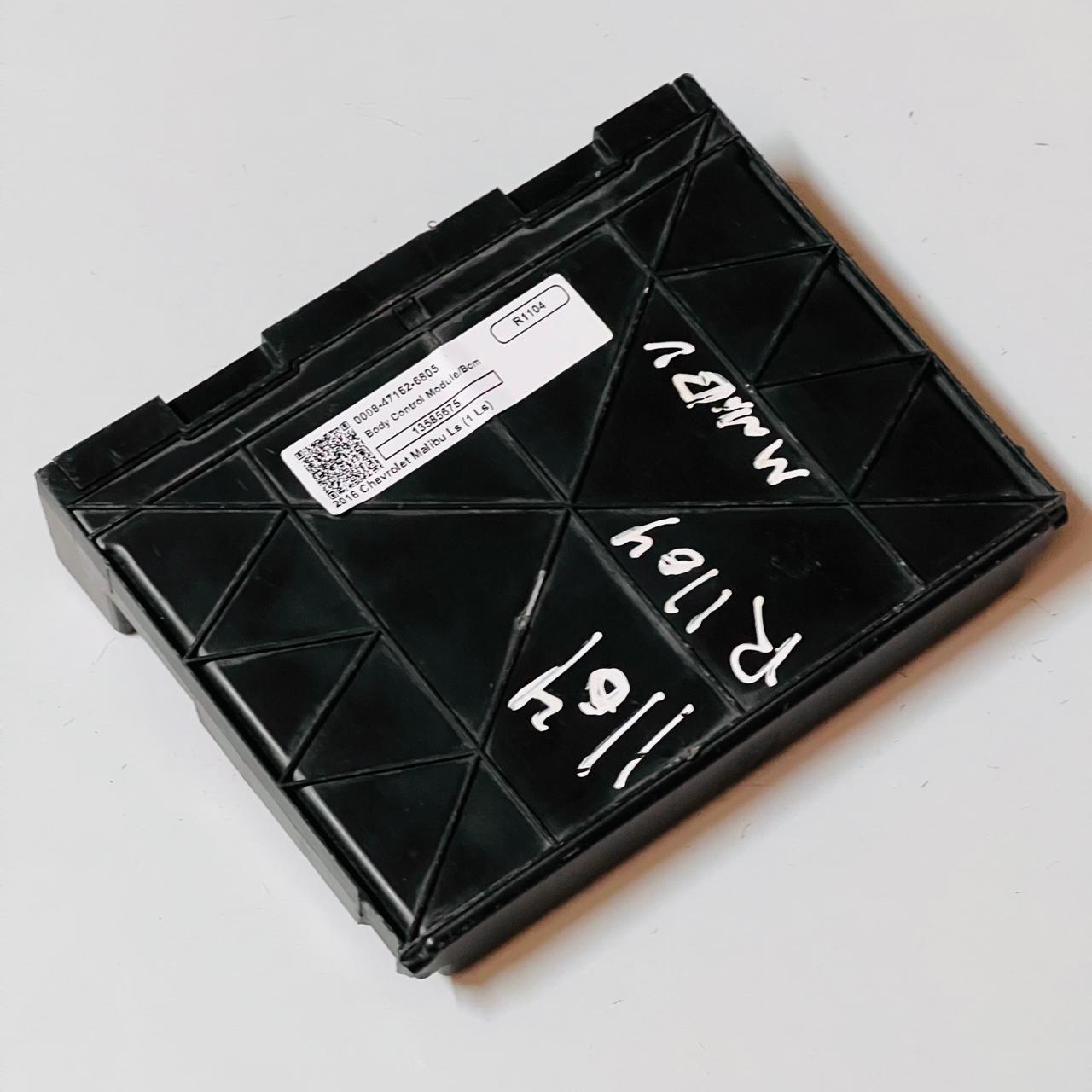 وحدة التحكم في هيكل شيفروليه كروز 2012-12 BCU BCM 13585675 OEM