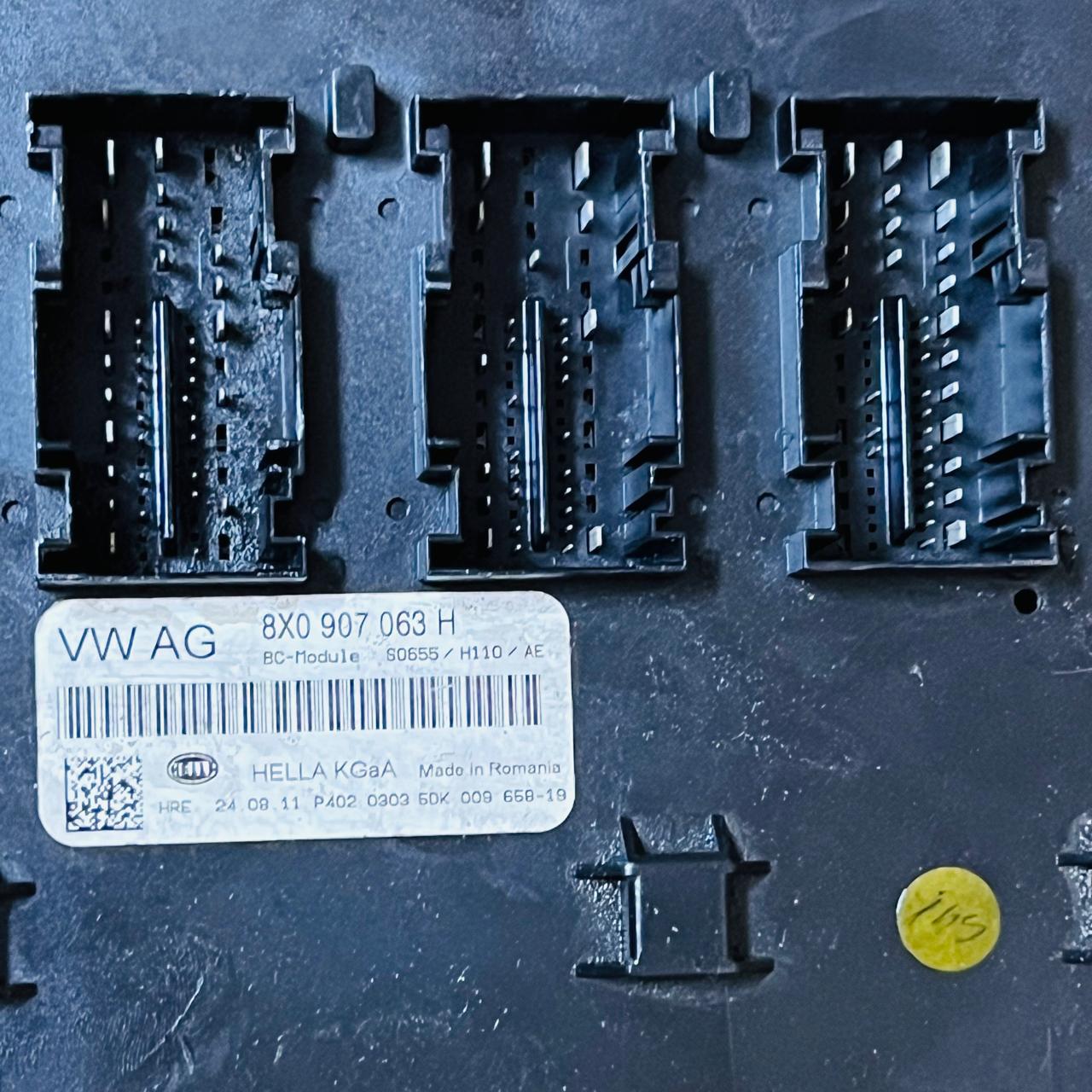 وحدة التحكم في النظام الكهربائي لمركبة Audi A1 8X0907063H 8X