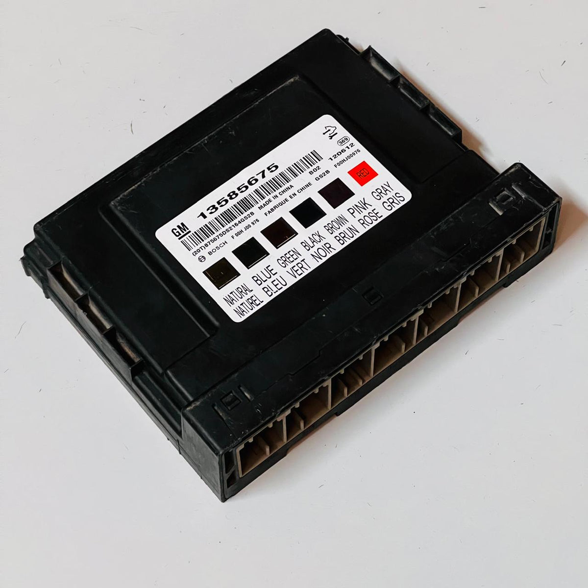 وحدة التحكم في هيكل شيفروليه كروز 2012-12 BCU BCM 13585675 OEM