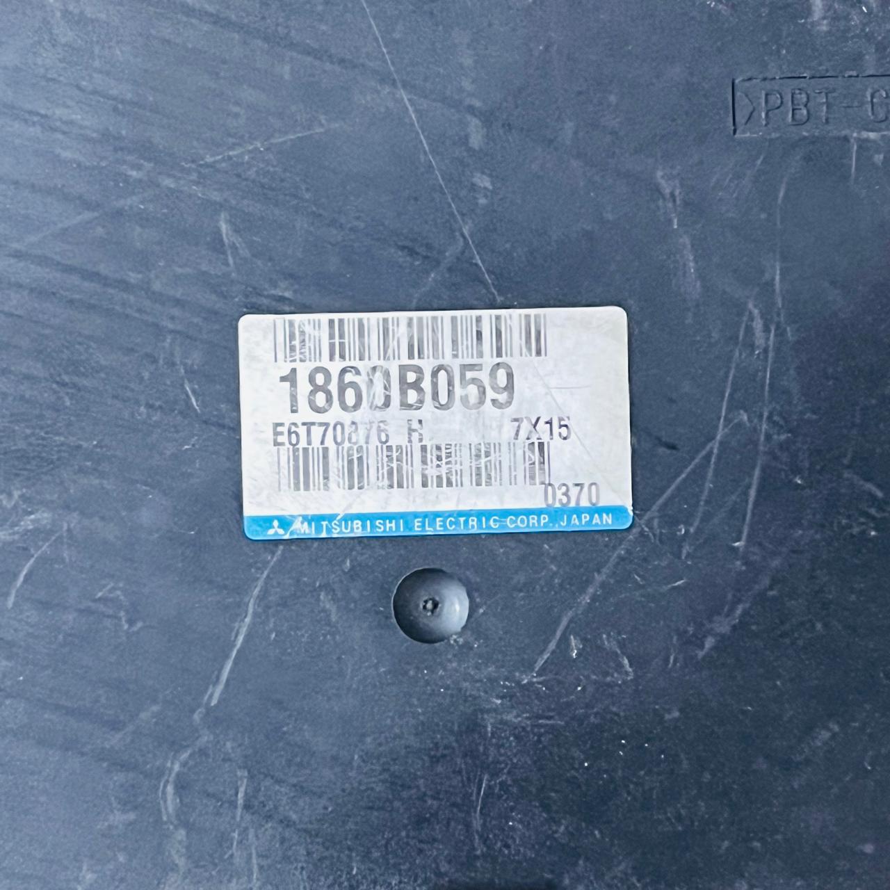 وحدة التحكم في المحرك ميتسوبيشي ديليكا D5 2008 DBA-CV5W 1860B059 E6T70876H