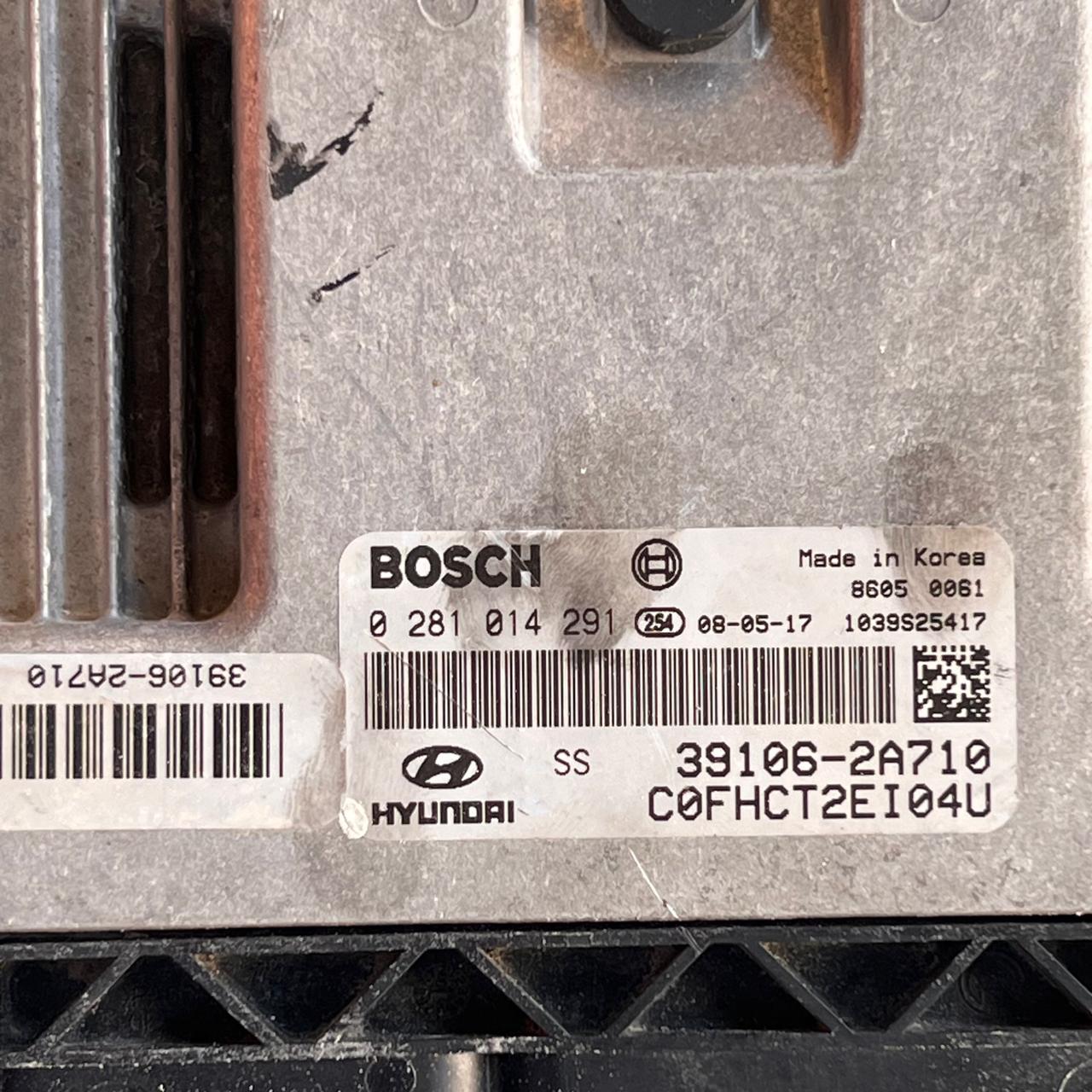 Hyundai i30 Engine control unit 391062A710 1039S25417 0281014291