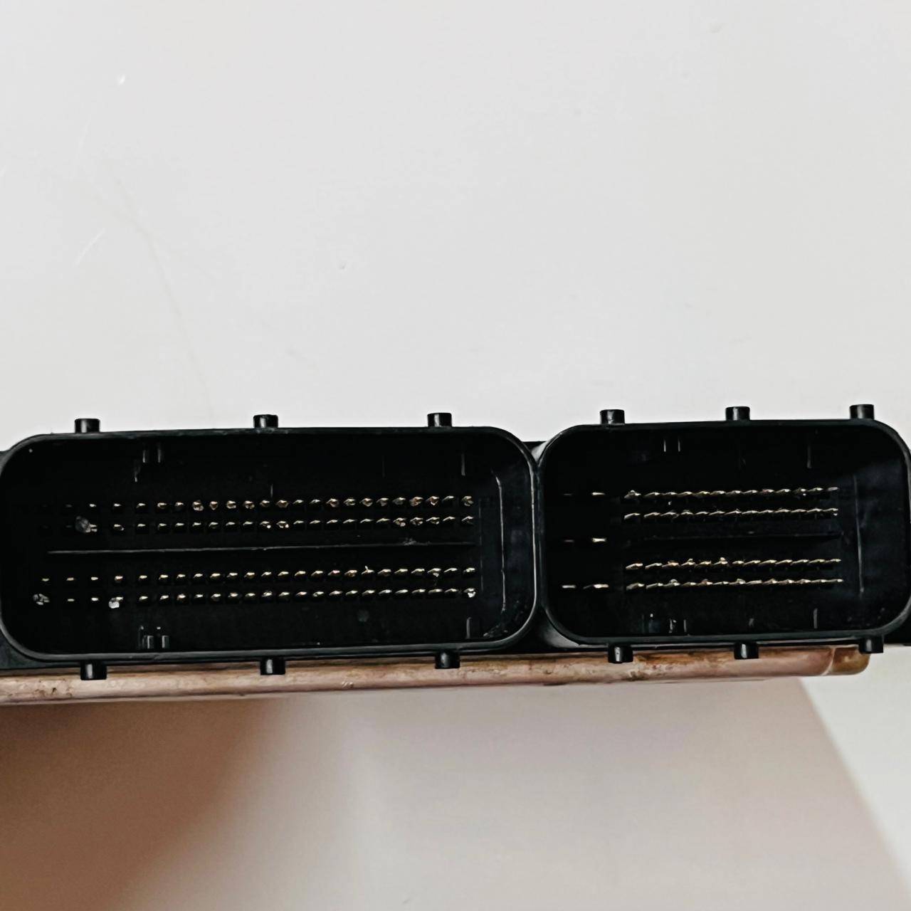 وحدة التحكم في محرك شيفروليه كابتيفا ECU 96878476 0261209318