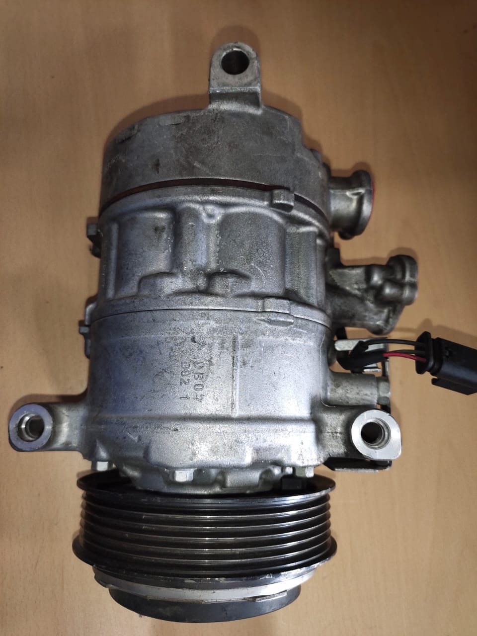 Mercedes AC Compressor A0008303002 A0008302602 A0008302002 A0008302402 OEM