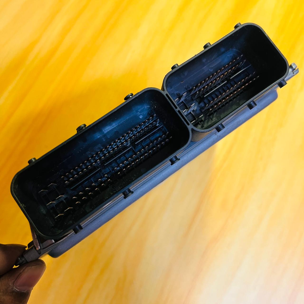 7614359 / 5WK91156 / MSV80 Engine Control Unit (ECU) BMW 328xi 2007-2013, automan spare parts