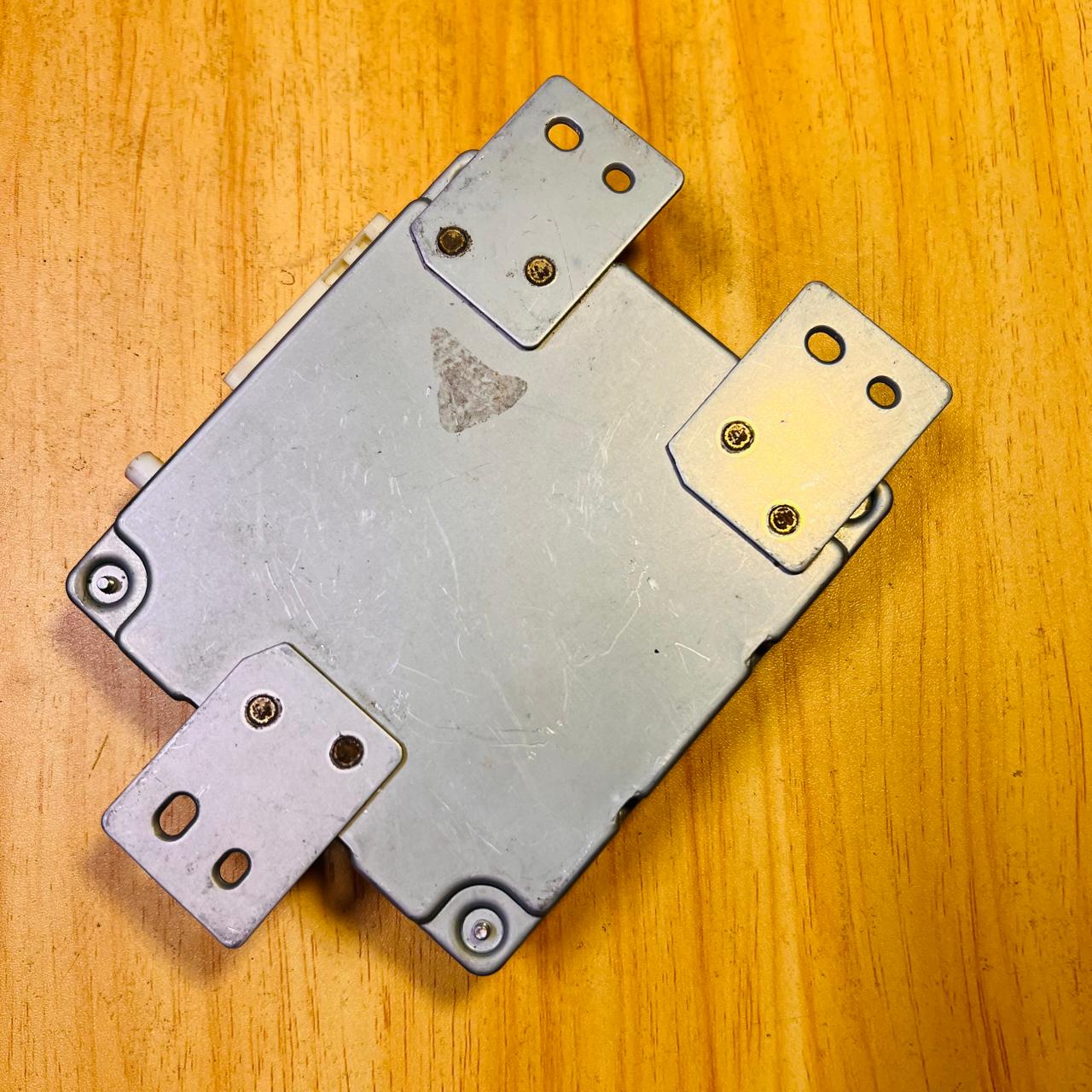 A2048703026 / 516110-13860 / A2048703126 / A2044420907 Mercedes-Benz C-Class 2010-2011 Control Unit OEM, automan spare parts