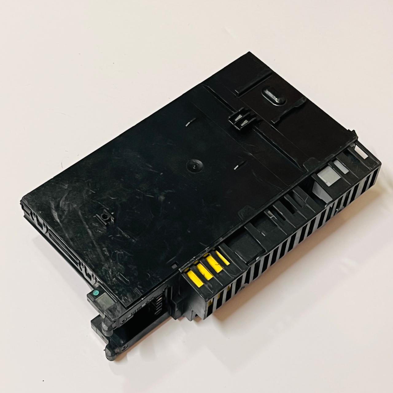 Mercedes Benz W211 W219 SAM module central electric fuse box 2115456701 5DK00804746