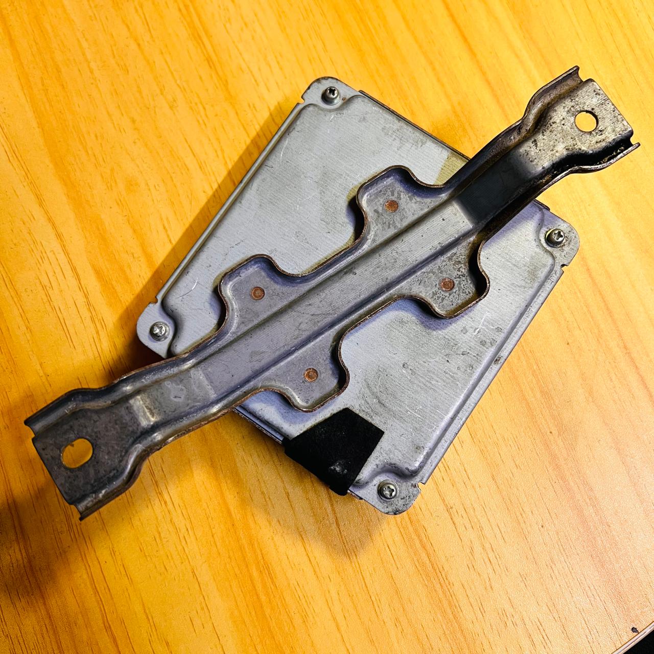 89530-26220 / 079100-1881 / 8953026220 / 0791001881 Genuine Toyota Hiace KDH200 Transmission Control Unit TCU for 2KD-FTV diesel engines. OEM, automan spare parts