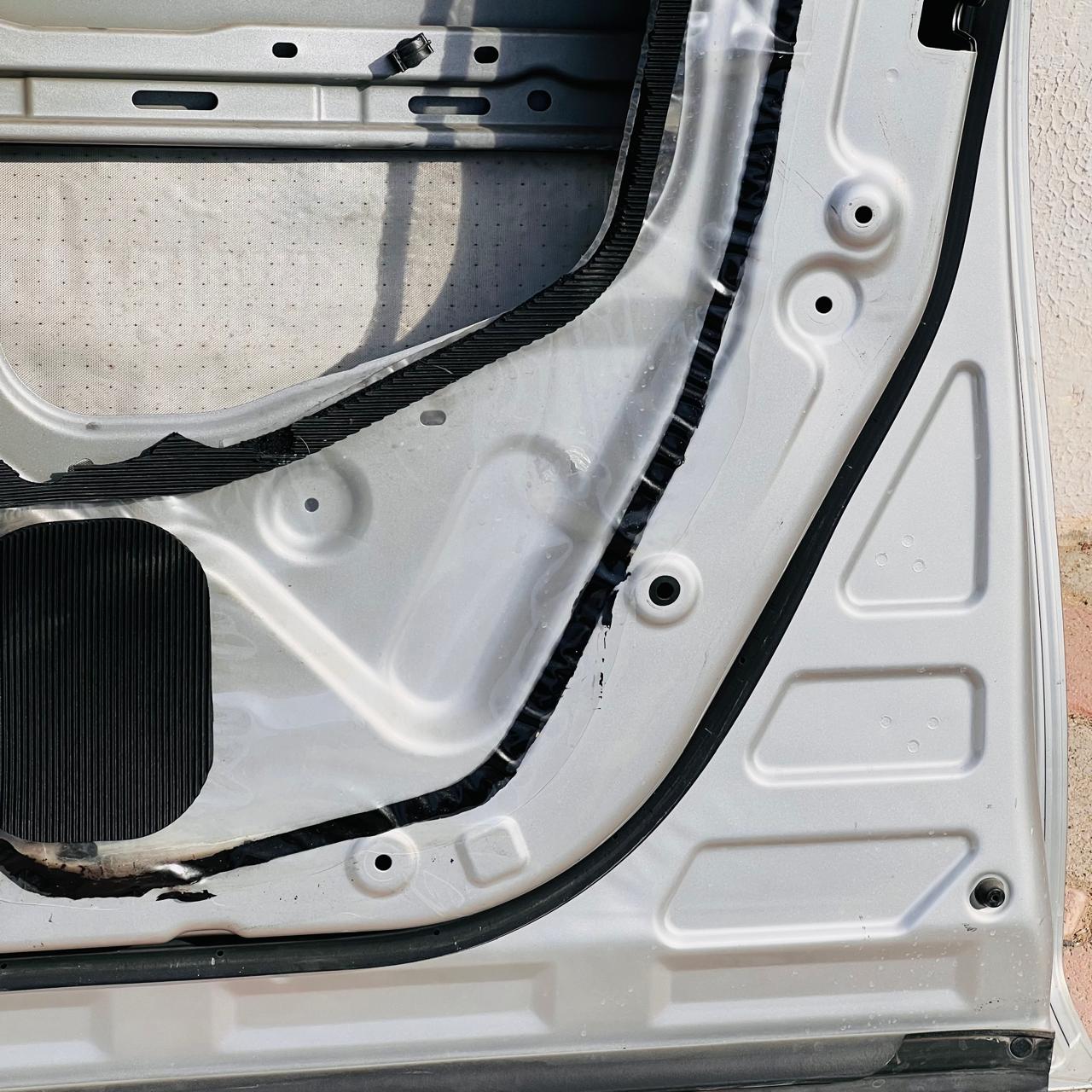 إنفينيتي QX56 11-13 باب أمامي يمين للراكب فضي C020 OEM 2011 2012 2013