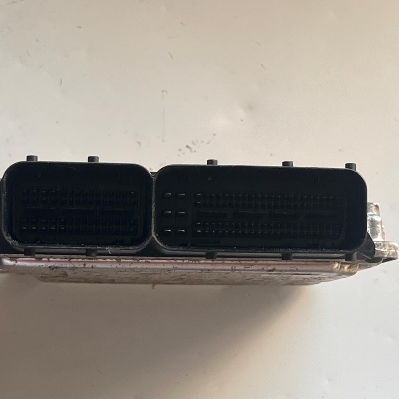 VW Tiguan 2.0 TSI  Engine Control Unit ECU  0261S04054  06J906026AB MED17.5