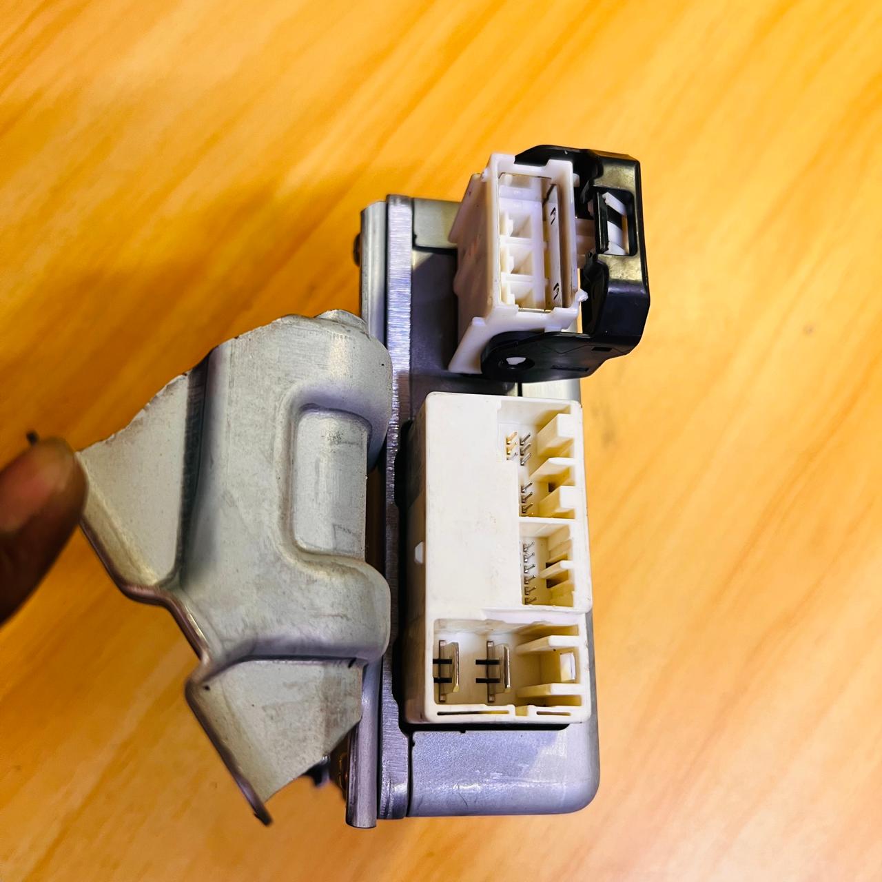 89650-47270 / 112900-2262 / JL501-001991 / 8965047270 / 1129002262 / JL501001991 Toyota Prius Power Steering Control Unit OEM, automan spare parts