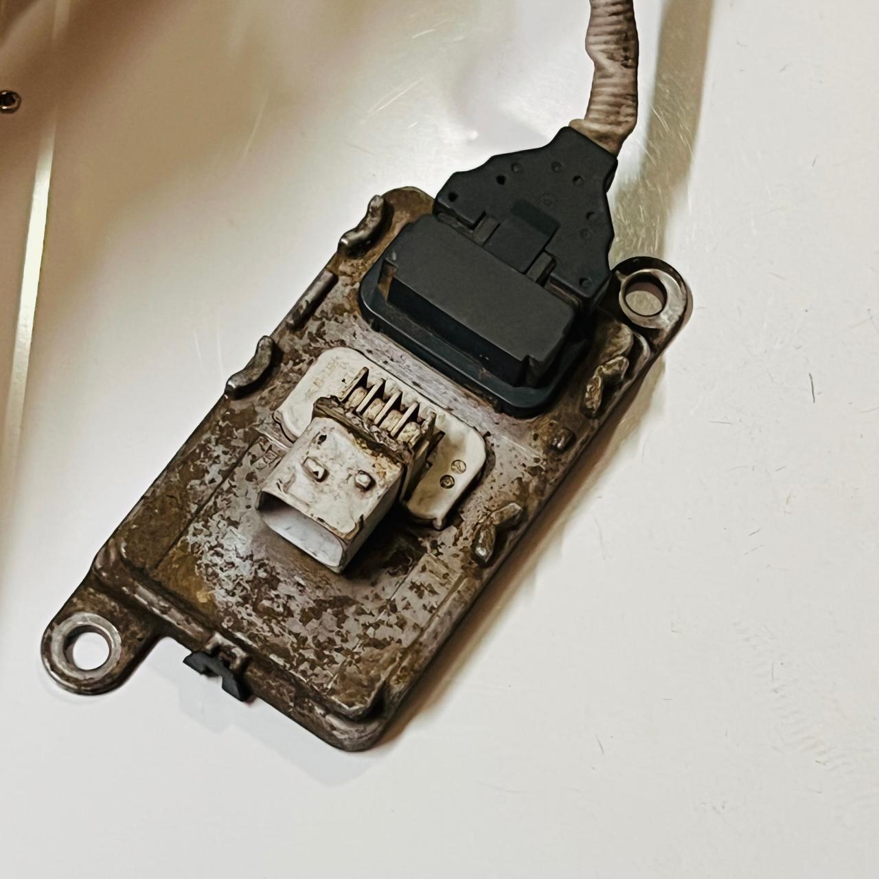 Mercedes-Benz NOx Sensor Control Module 5WK97331A A2C87396200-01  A0101531628