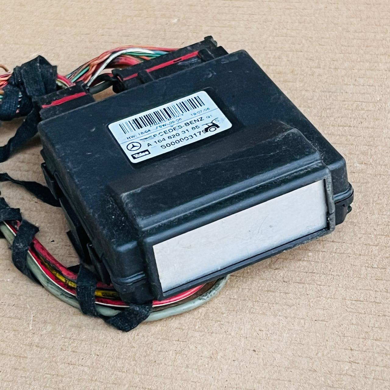 A1648203185 Mercedes Trunk Gate Control Module Fits W164 W251 X164 S000003179