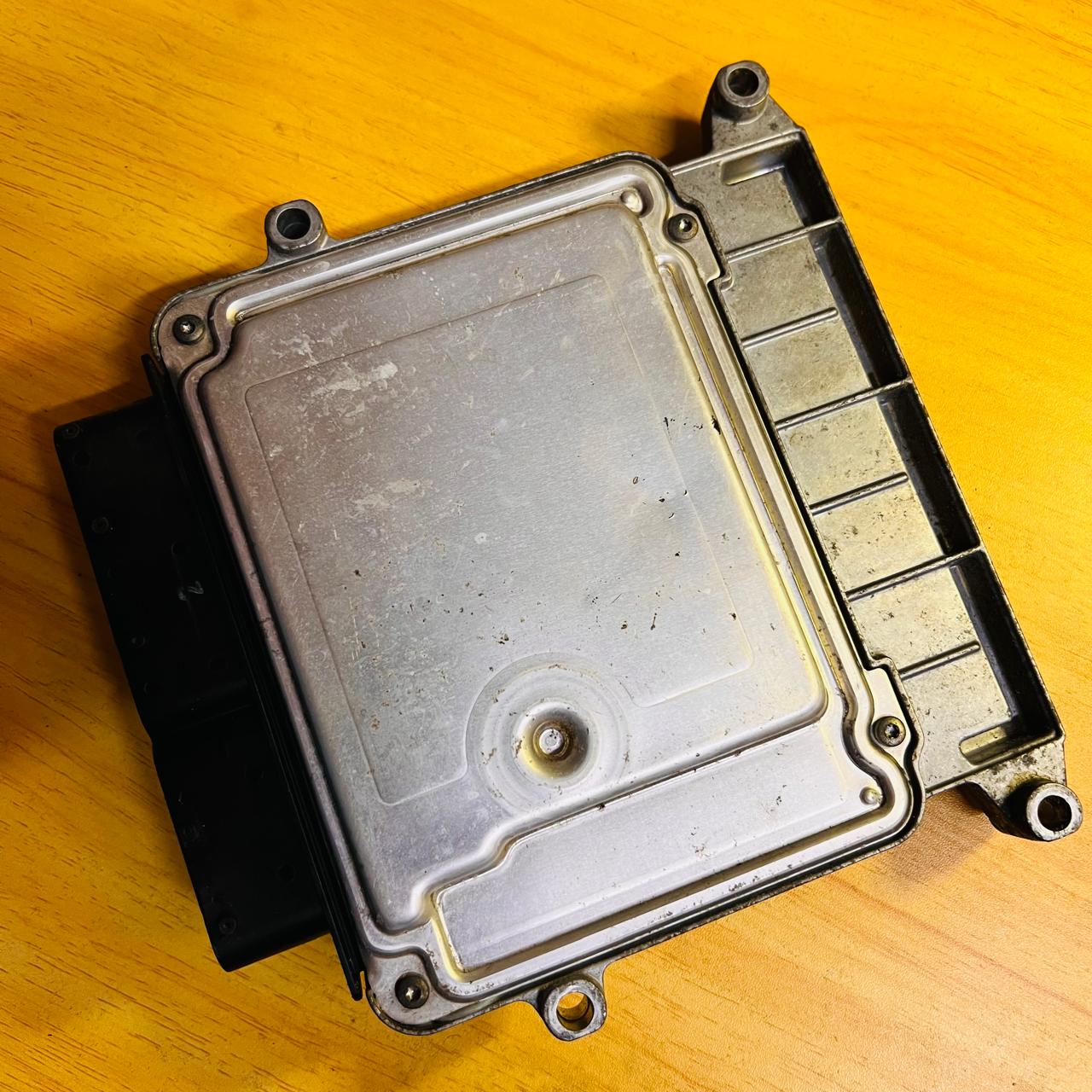 39115-2B362 / 9001040402KB / 391152B362 / GPB-B44CFS1-5000 ECU 2010 Hyundai i20 Engine Control Unit, automan spare parts