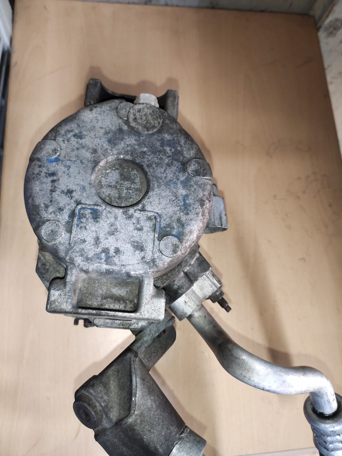 2004 Toyota Camry LE AC Compressor X201 17492 and Clutch MC247300-1820