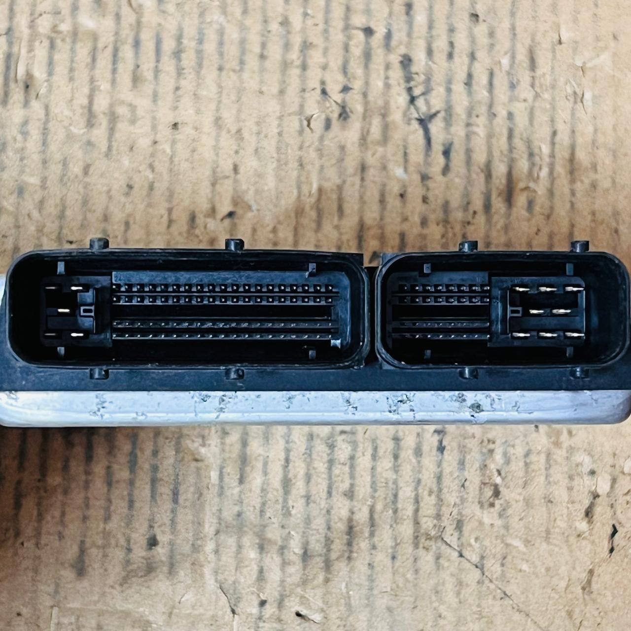 وحدة التحكم في المحرك VW 1.9 TDI 038906012HF 038 906 012 HF 0281011314 0 281 011 314-