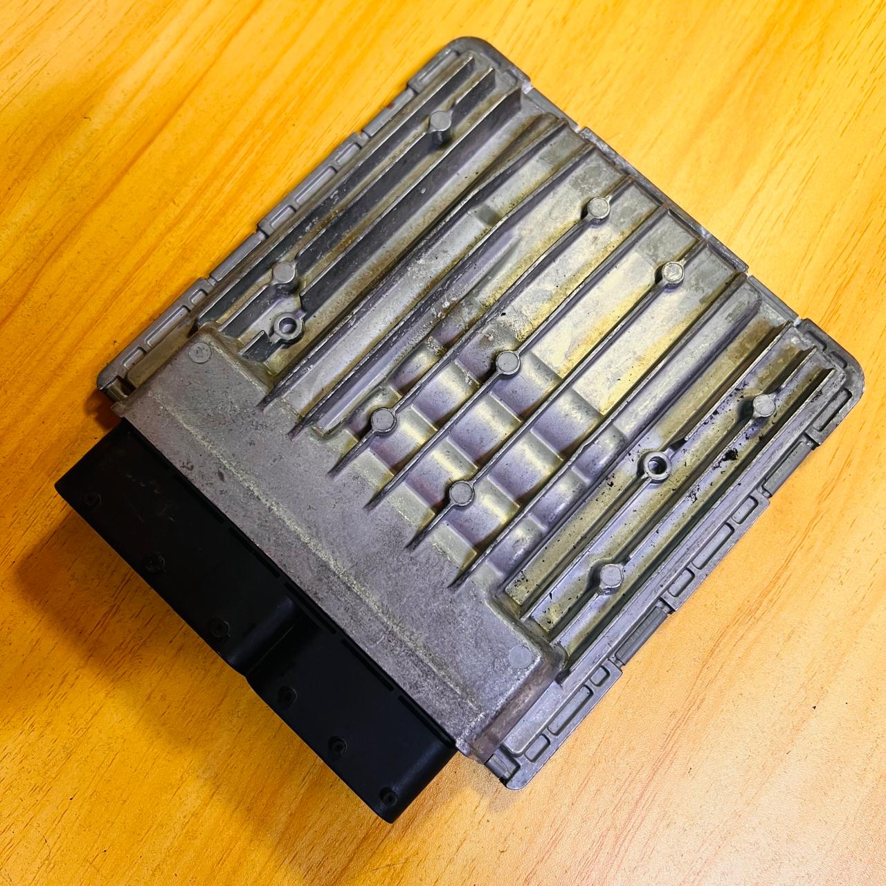 7614359 / 5WK91156 / MSV80 Engine Control Unit (ECU) BMW 328xi 2007-2013, automan spare parts