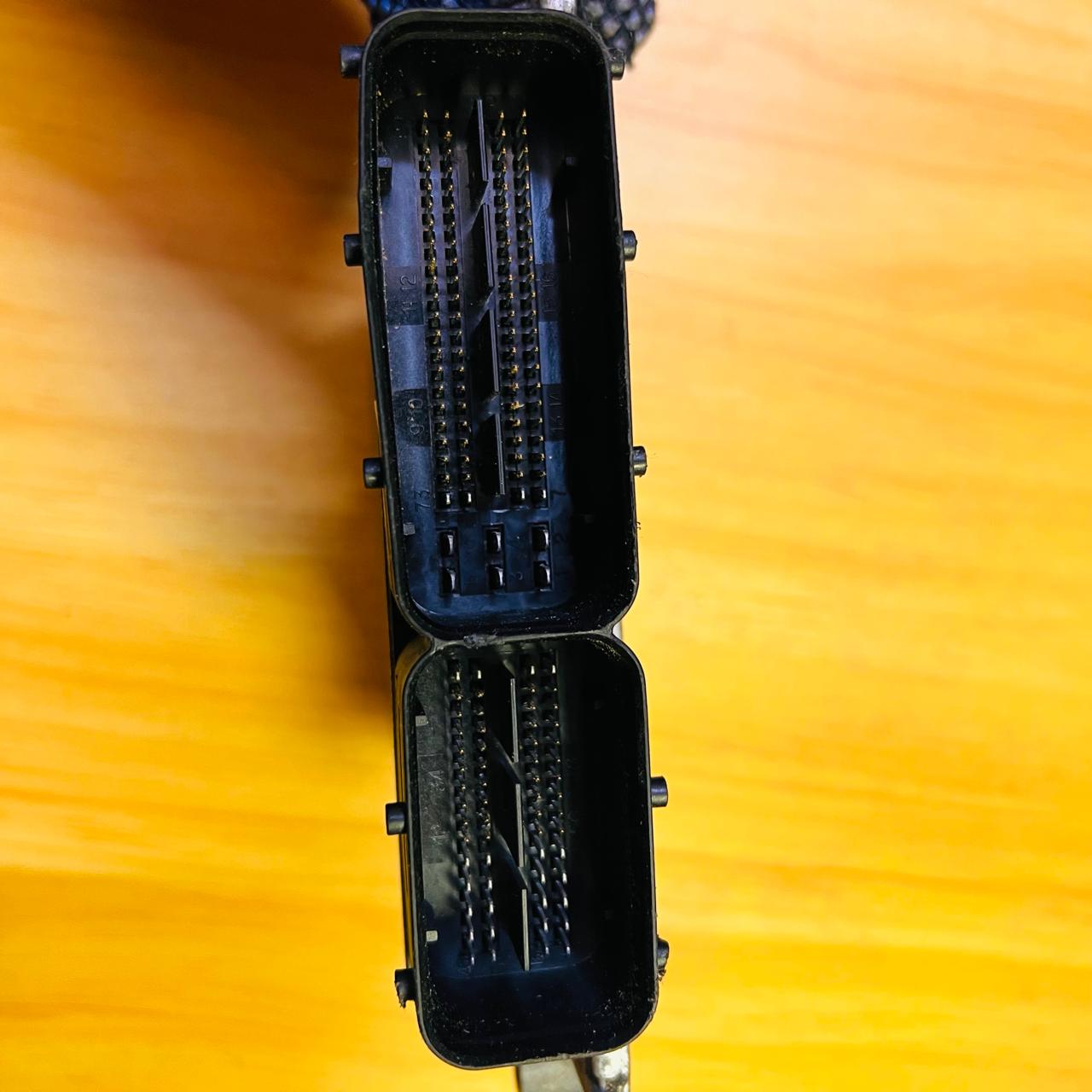 5WY4C18C Hyundai I30 Engine Control Unit ECU 39150-23231 OEM SIM2K47, automan spare parts