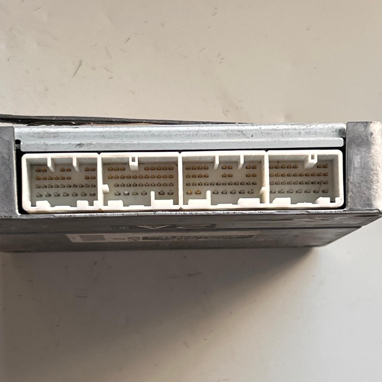 Toyota  Engine control unit ECU 89661-52840 8966152840