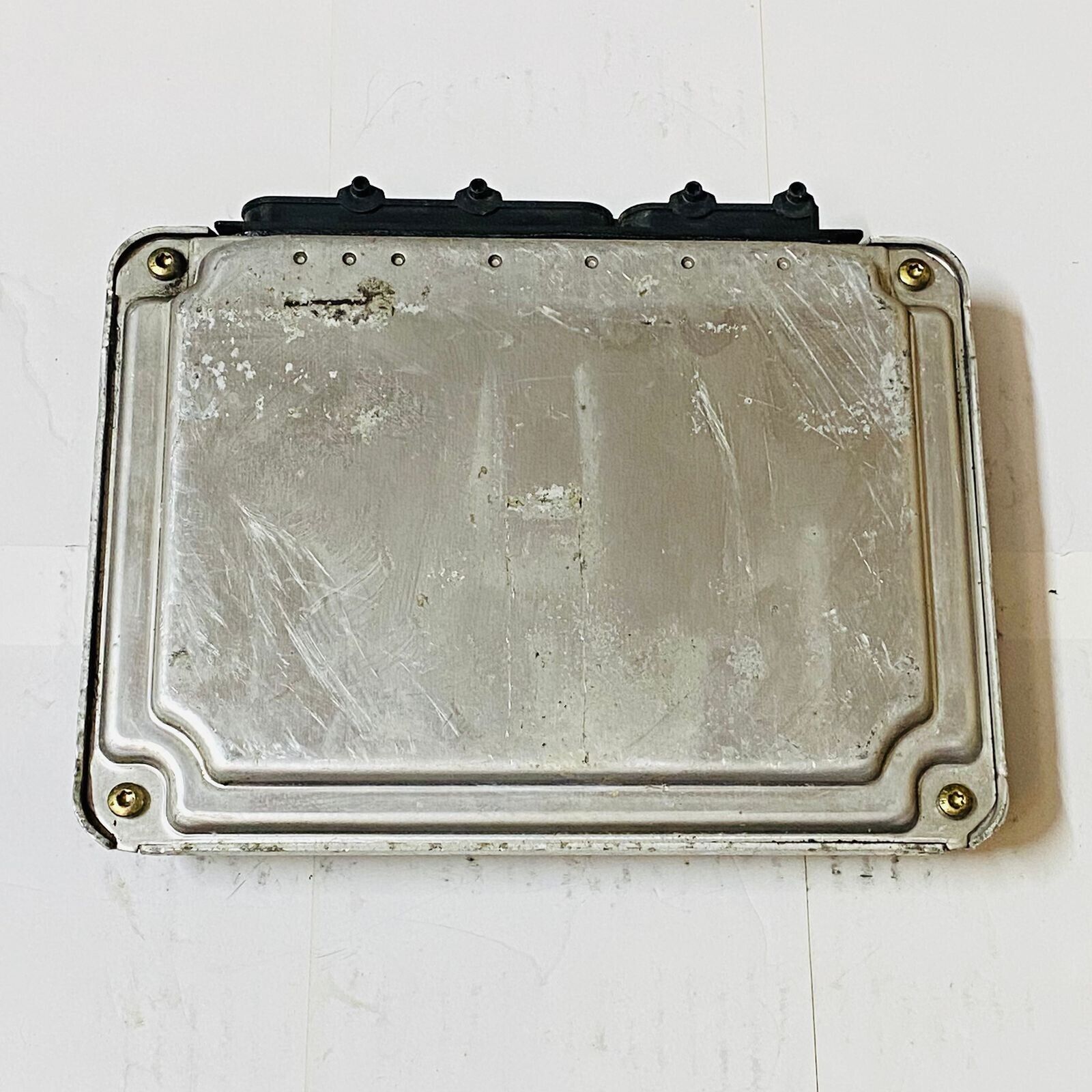 2001 Volkswagen Golf IV Engine Control Unit ECU - 036906032P / 0261207179