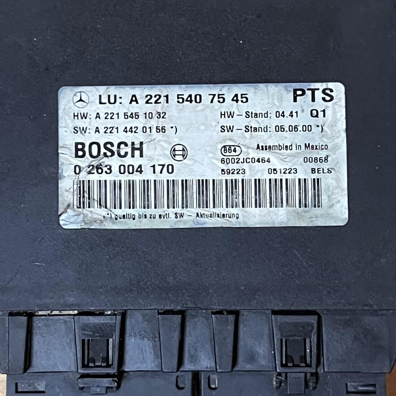 S-CLASS (W221) VA2447170 Parking Aid Control Unit A2215406645 A2215407545