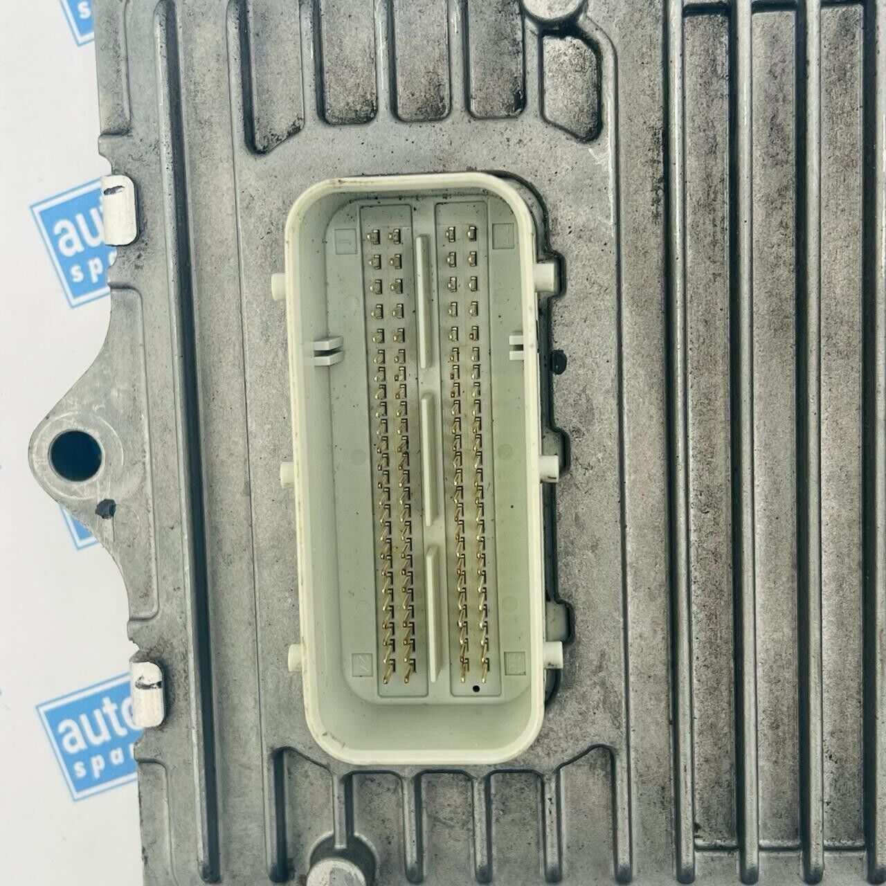 2011-2012 Dodge Journey Engine Control Unit ECU P05150656AA Module 989-28B5