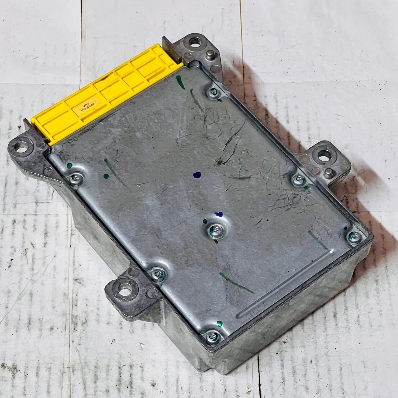 2010-2013 Mercedes-Benz E350 W212 Airbug Control Module - A2129010800 / 5WK43966