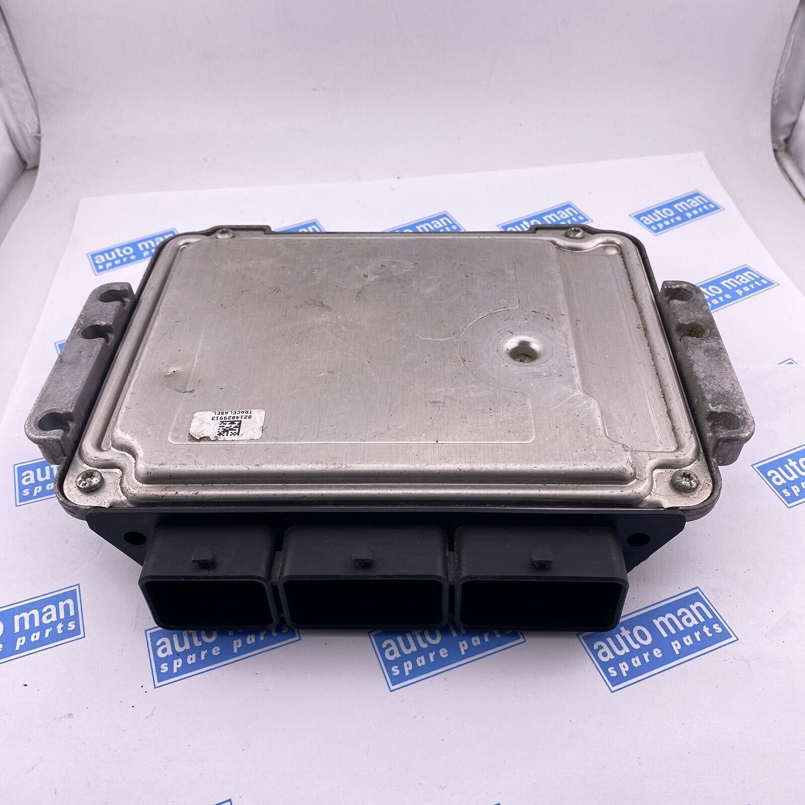 CALCULATEUR  SCENIC II  1.9 DCI 130- VIERGE- BOSCH   0281013907 / 8200705747  