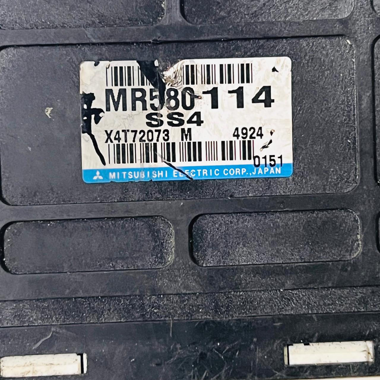 MR508114 Electronic Module Mitsubishi Montero  x4t72073