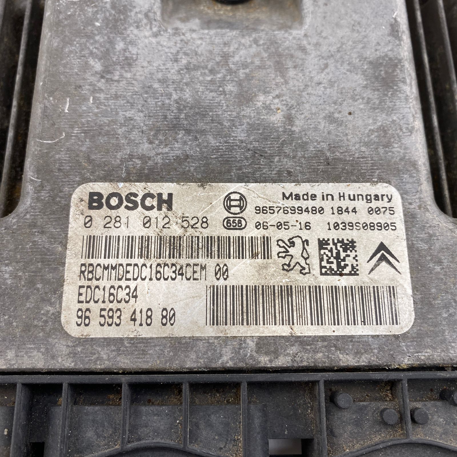 وحدة التحكم في محرك بيجو ECU 9659341880 0281012528