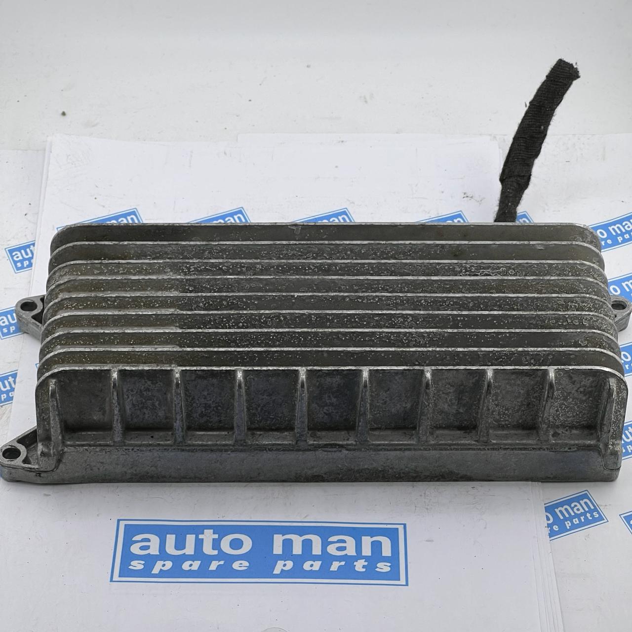 نظام معزز الصوت ومضخم الطاقة الصوتي لسيارة أودي A4 (2008-2012) 8T0035223AG W37