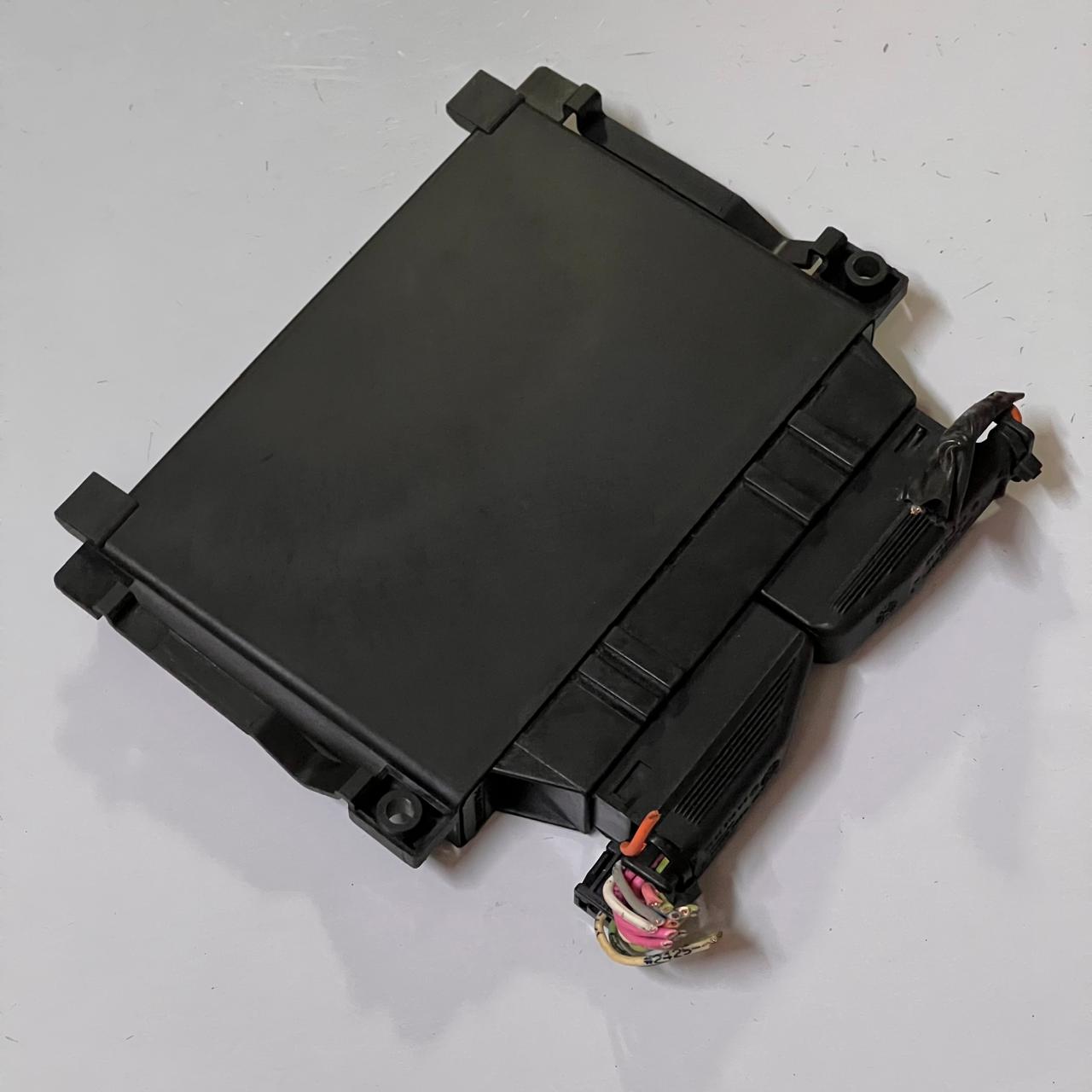 Mercedes-Benz C W204 Gearbox control module TCU A0225452432 5WK33968