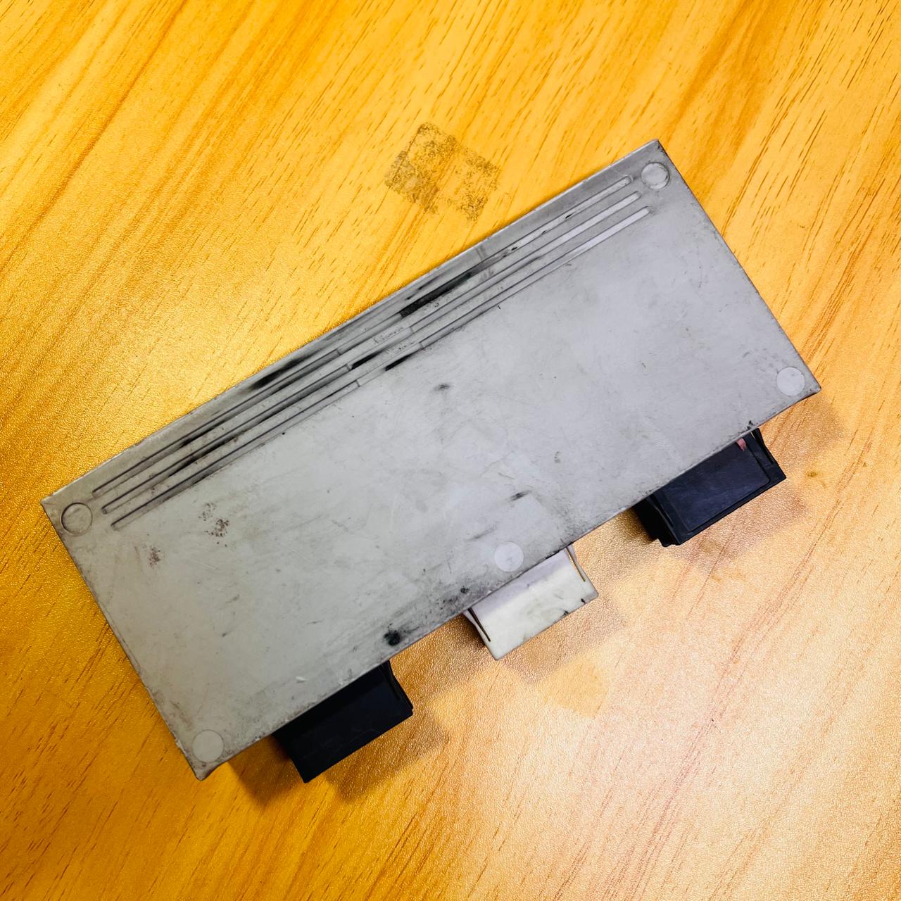 6135 7240611 BMW Tailgate Lift Control Unit 102135-10, 7258363, 7283896, 7304629, 7317512, 7327886, 7365902, 7394649, 7232482, AUTOMAN SPARE PARTS