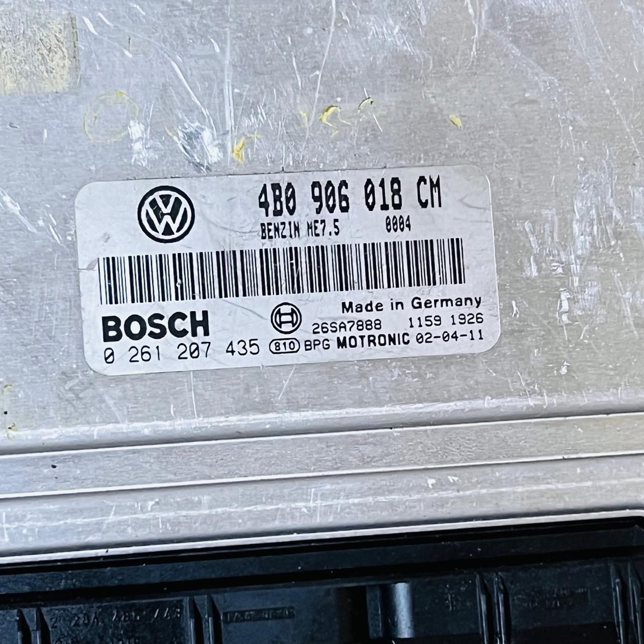 وحدة تحكم محرك أودي A4 1.8 VW 02 Passat ECM 4B0906018CM 2002
