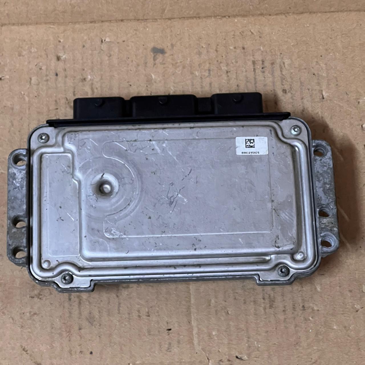 2006 سيتروين كسارا بيكاسو 1.6i 16V 5DR NFU محرك ECU 9663518680 0261208908 