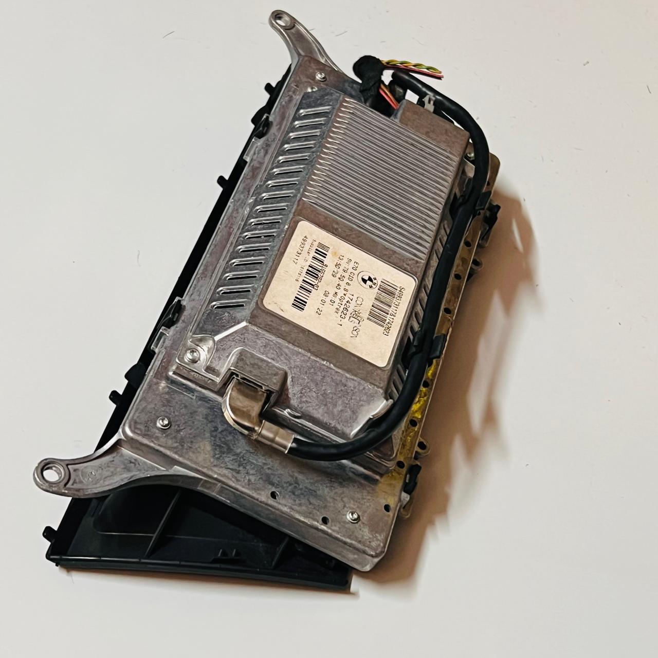 BMW E71 X6 E70 X5 NAVIGATION CD INFO DISPLAY MONITOR SCREEN 8.8 NAVI 9166782 1742623-1, 1138730
