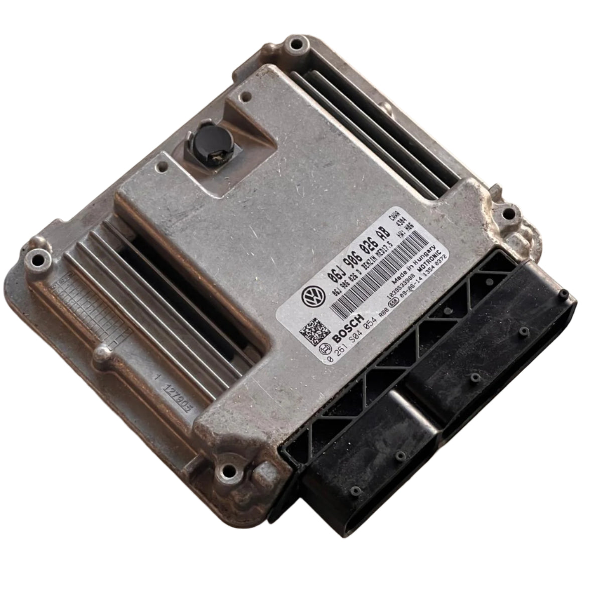 VW Tiguan 2.0 TSI  Engine Control Unit ECU  0261S04054  06J906026AB MED17.5