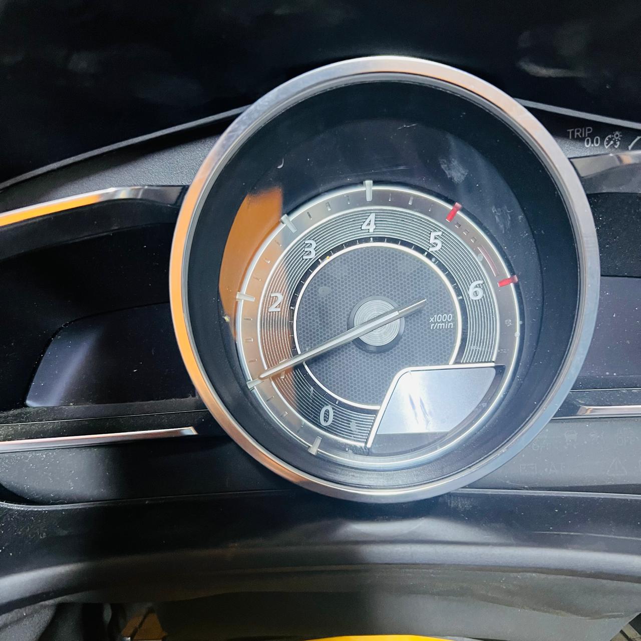 BJE155430 Mazda 3 MK3 Speedometer Cluster And MT971A Overhead Display Module Headup