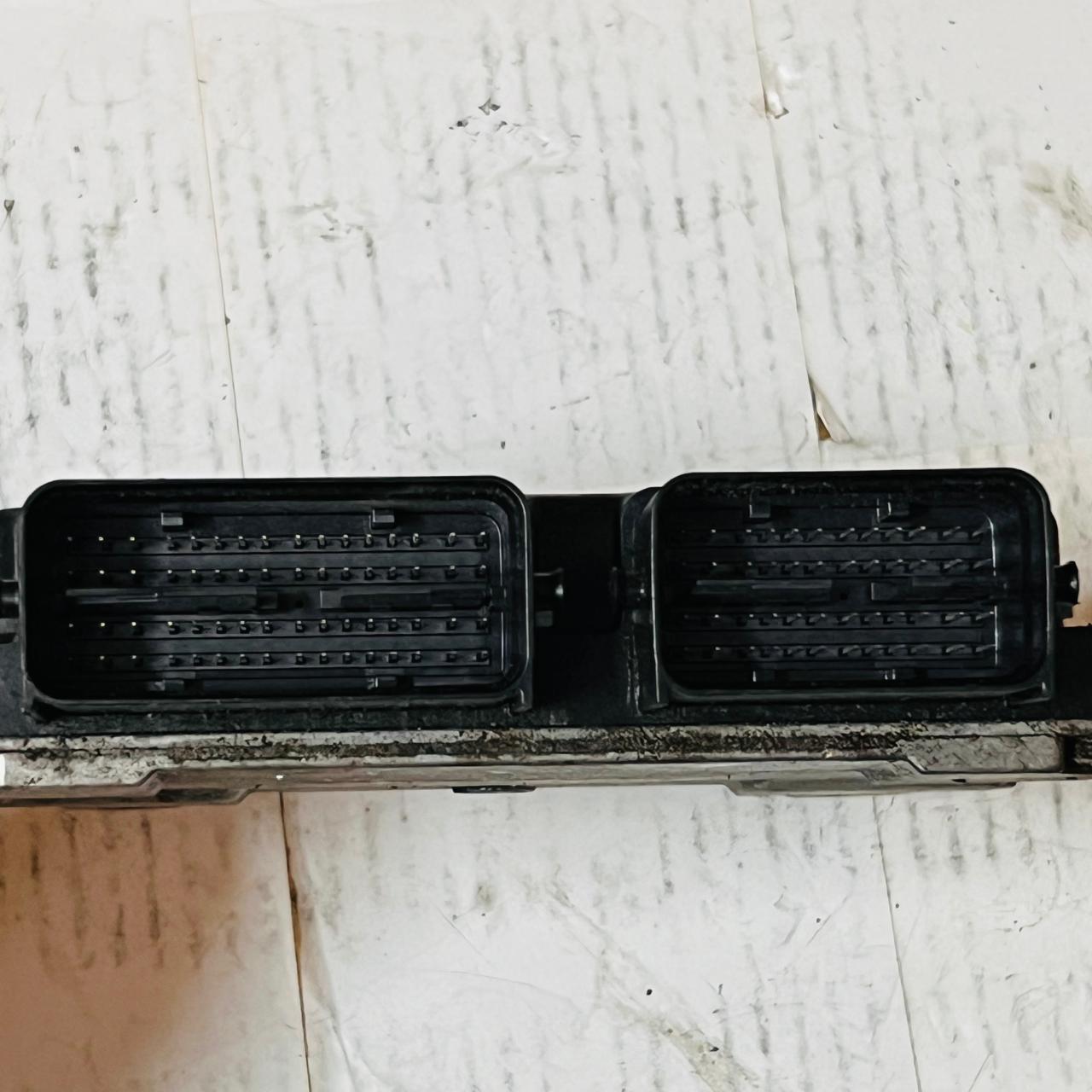 وحدة التحكم في المحرك ميتسوبيشي ديليكا D5 2008 DBA-CV5W 1860B059 E6T70876H