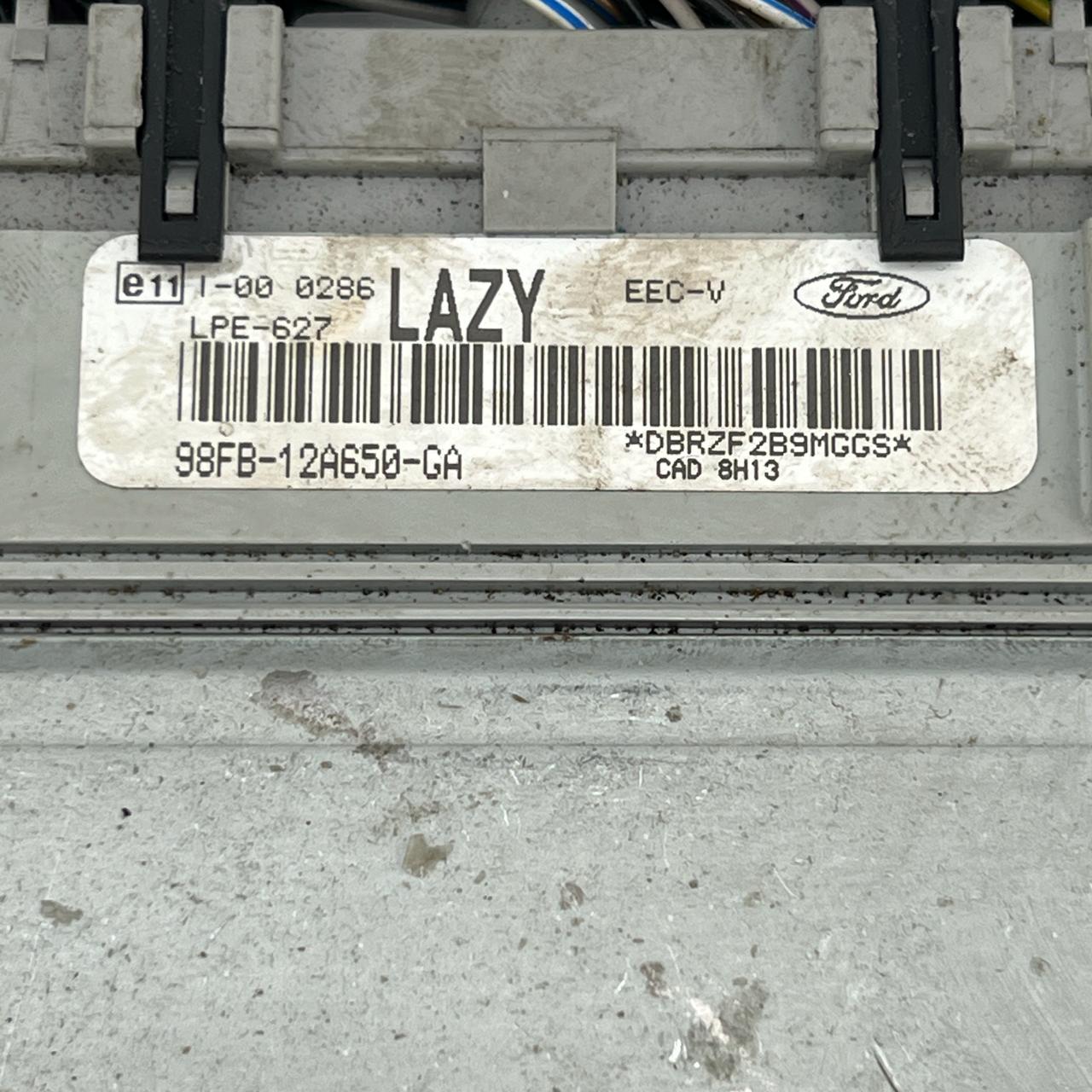 وحدة تحكم محرك فورد Ecu 98fb12a650ga lpe627 eecv i000286 cad 8c06