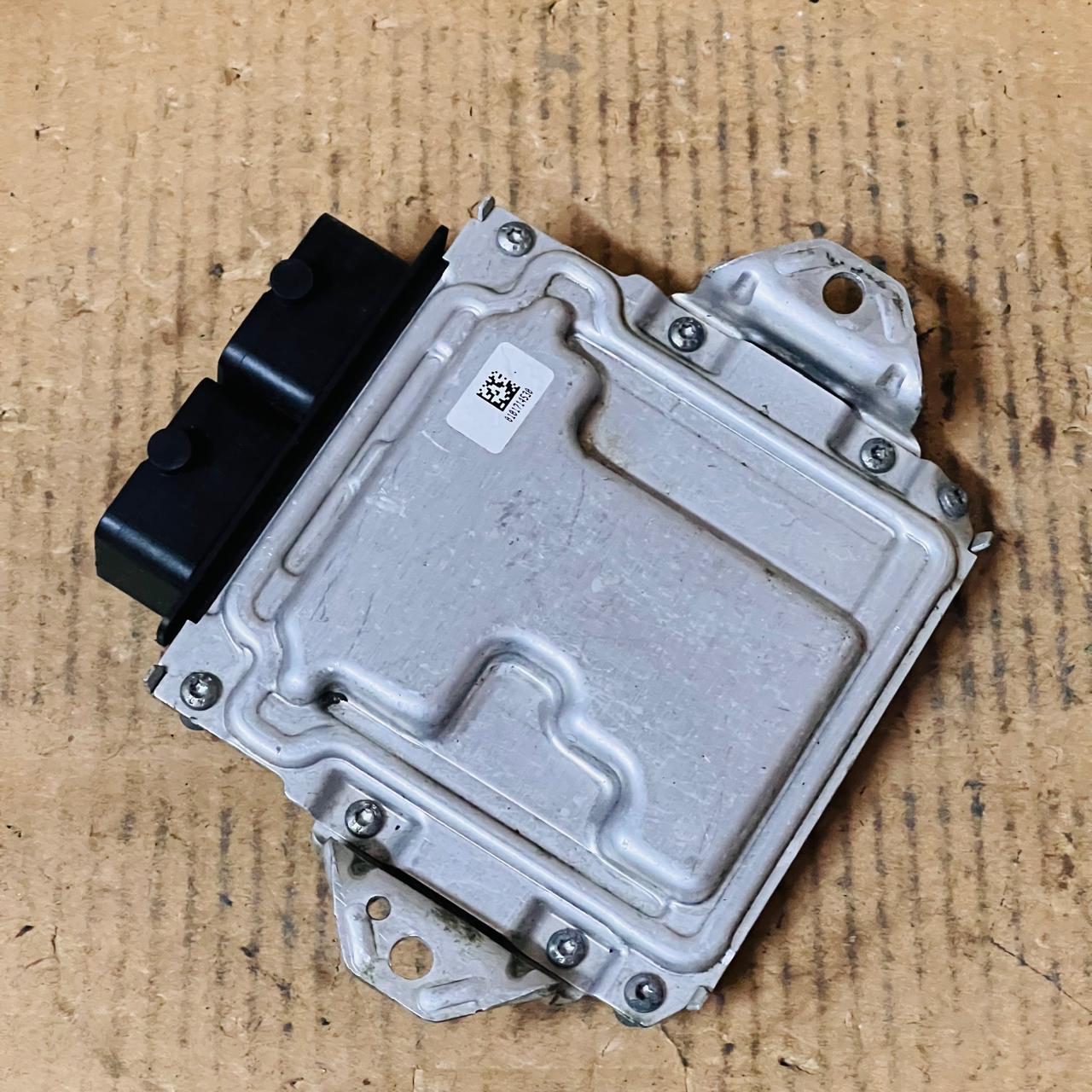 Suzuki DB819 Engine Control Unit ECU 3391069L01 0261S07288