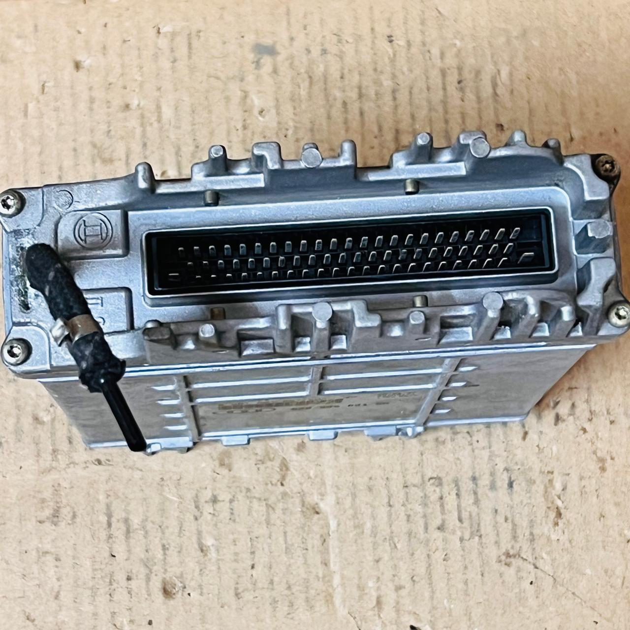 وحدة التحكم في محرك Audi VW Ecu 028906021gm 0281001657 0281001657 658