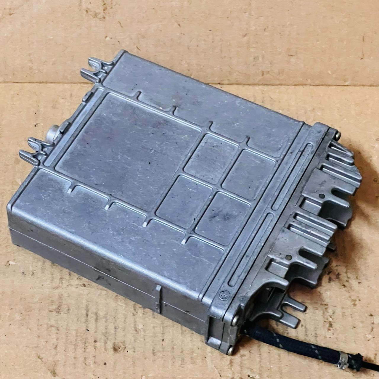 وحدة التحكم في محرك Audi VW Ecu 028906021gm 0281001657 0281001657 658