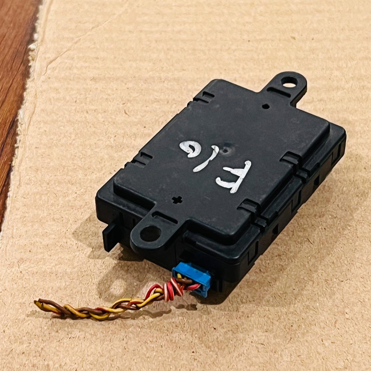 BMW 3 Series 2013 LDA-3D20 Control Unit 932027701